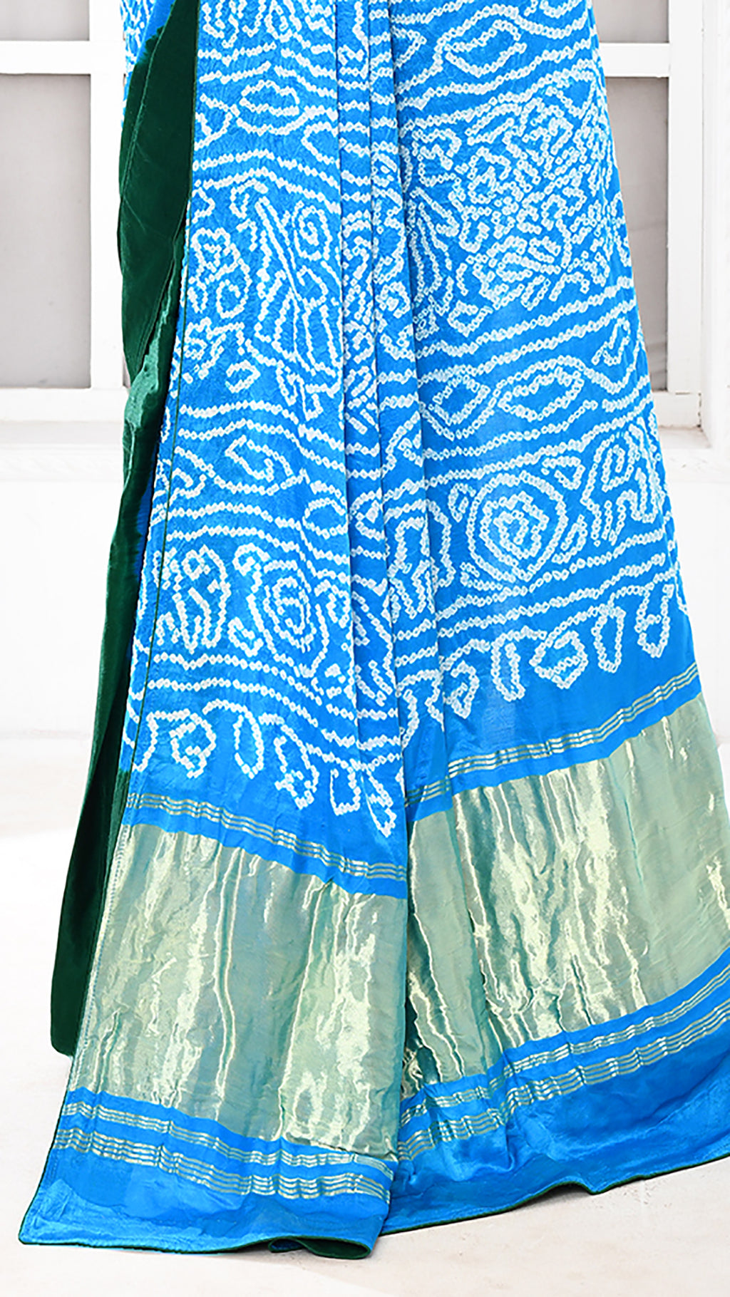 Gazi Silk Tissue Palu Hand Bandhej Green
