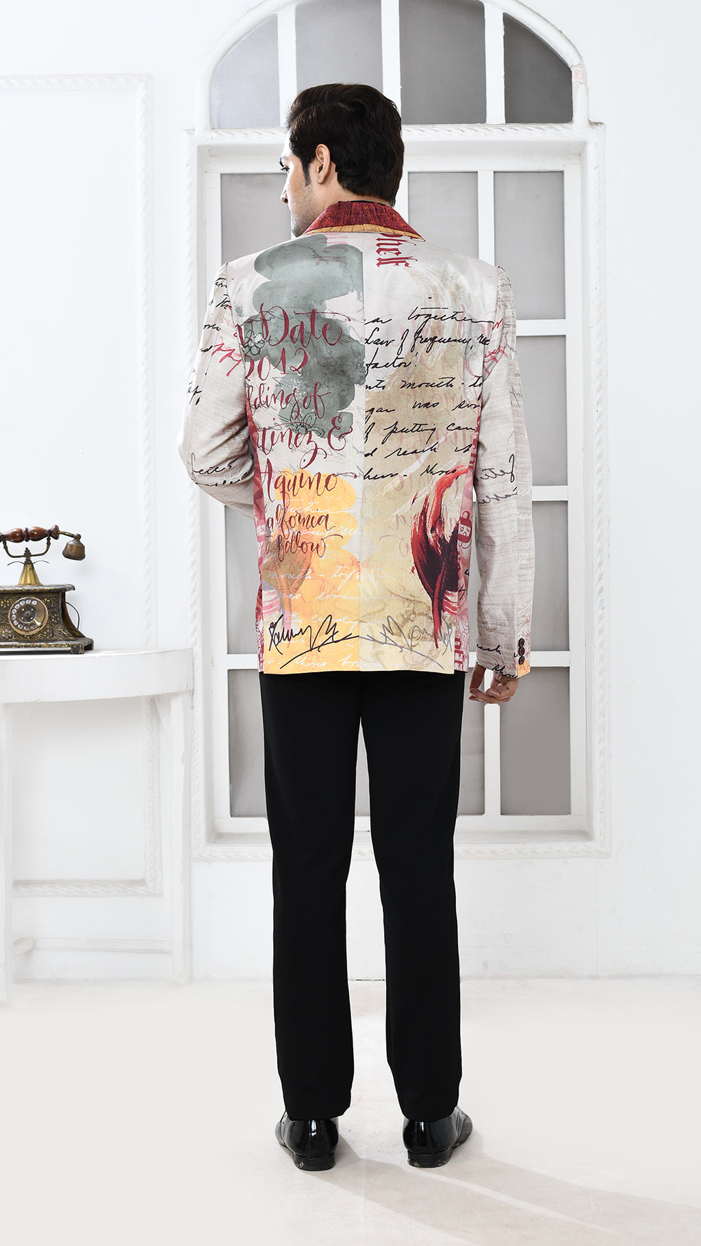 off white inscription moroon musturd collar