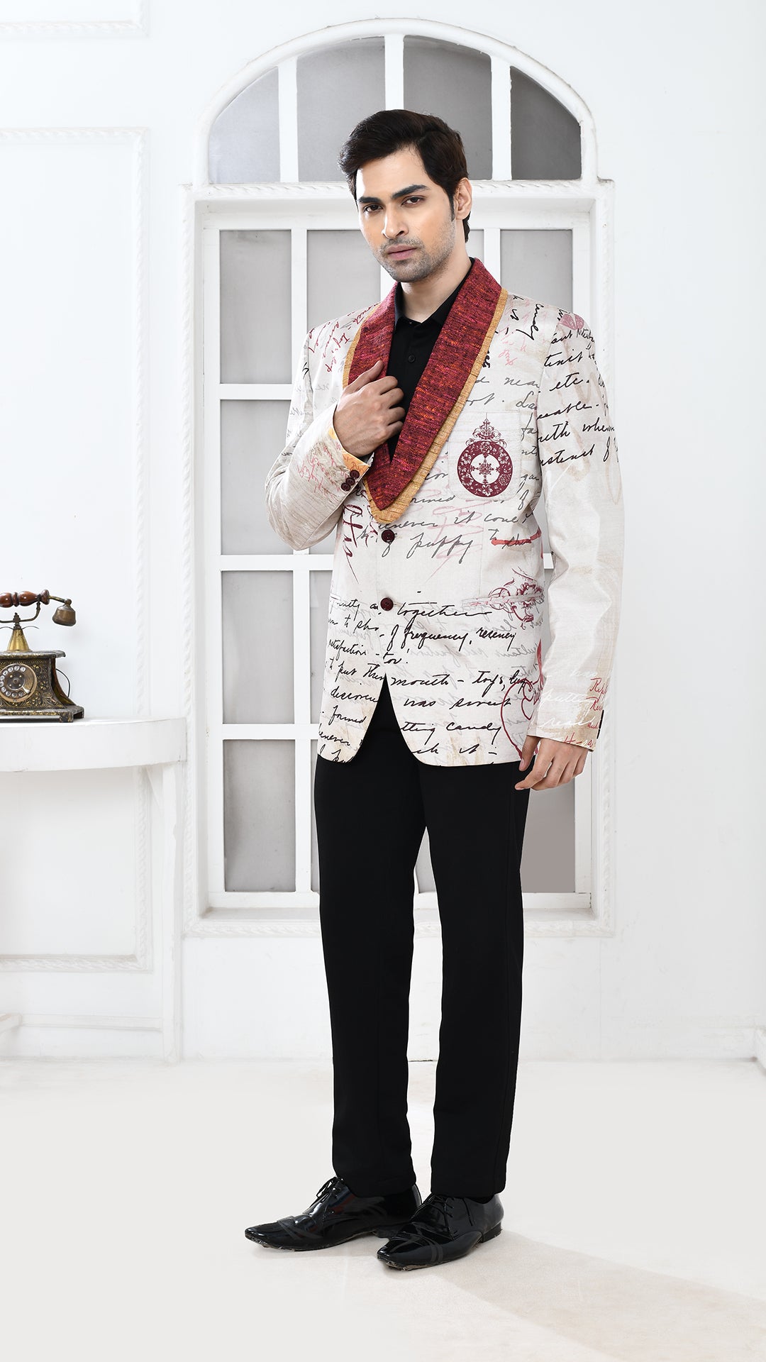 off white inscription moroon musturd collar